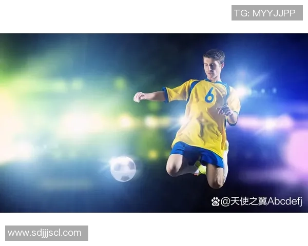 足球巨星在赛场上受伤瞬间的真实画面揭示了运动员背后的艰辛与挑战