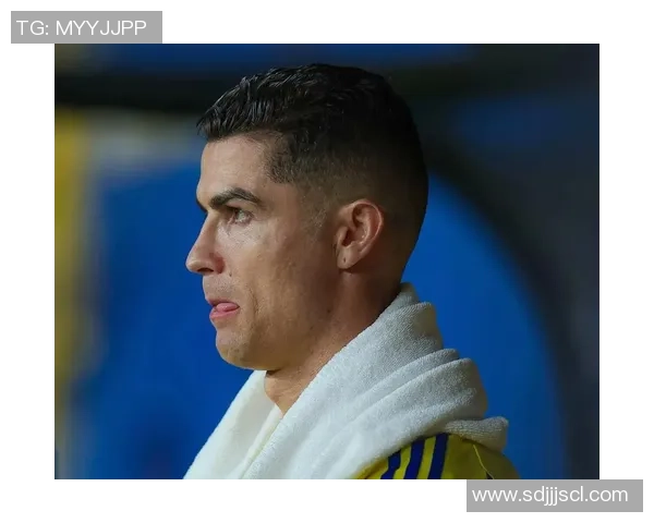 挑战极限足球智慧，猜出这些球星的真实身份，快来一探究竟！